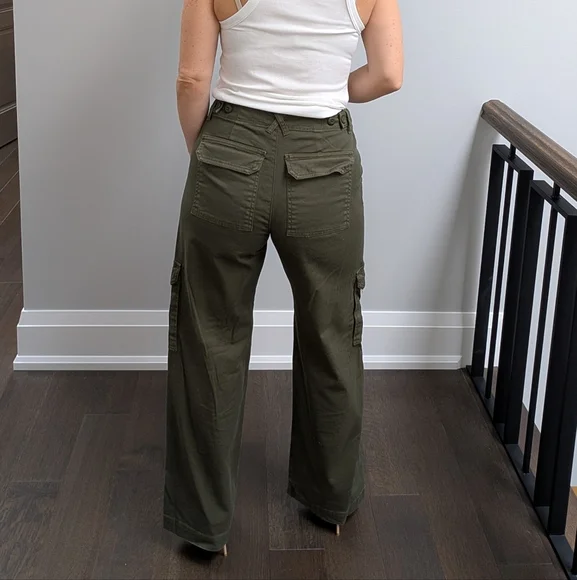 Olive Green Women's Cargo Pants Universal Thread Size 4 - Picture 3 of 5